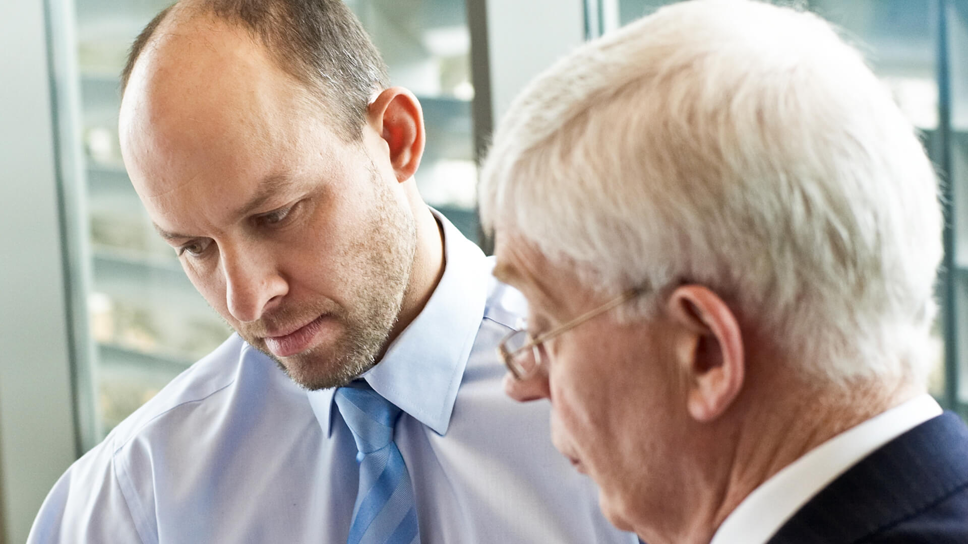 How Hair Transplants Can Overcome Male Pattern Baldness